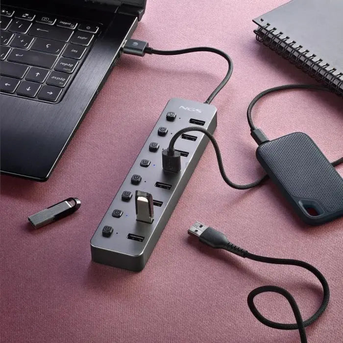 HUB USB 3.0 NGS iHub8 cu 8 porturi si alimentator HUB-IHUB8-NGS