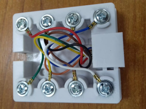 Priza retea simpla RJ45 8/8 aplicata prindere cu suruburi