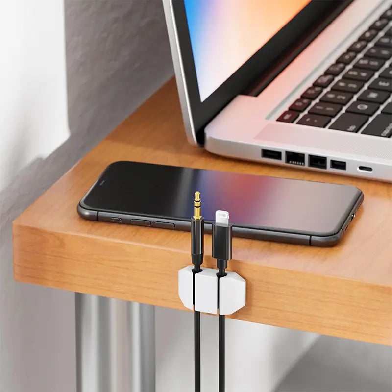 Set 5 organizatoare cabluri cu adeziv albe MK5539 deleyCON