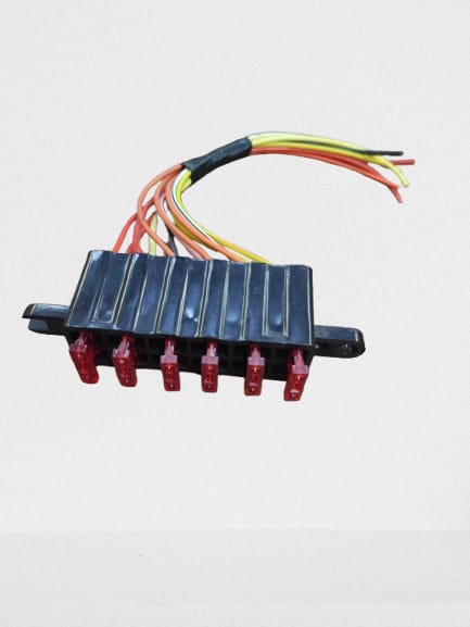 Suport siguranta auto medie 20mm cutie /bloc pentru 6 sigurante 10A /incluse /cu fir